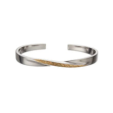 將圖片載入圖庫檢視器 Arabesque 24K Gold Plated Twisted Bangle