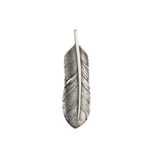 將圖片載入圖庫檢視器 Feather Right Facing Pendant, Medium