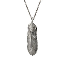 將圖片載入圖庫檢視器 Feather Heart Left Facing Pendant