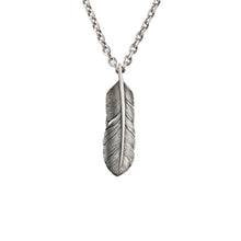 將圖片載入圖庫檢視器 Feather Right Facing Pendant, Medium