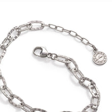 將圖片載入圖庫檢視器 Sana Flat Hammered Oval-link Chain Bracelet