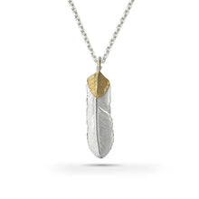 將圖片載入圖庫檢視器 Feather Natural Silver Color Left Facing Pendant with Gold Plated Bronze Heart