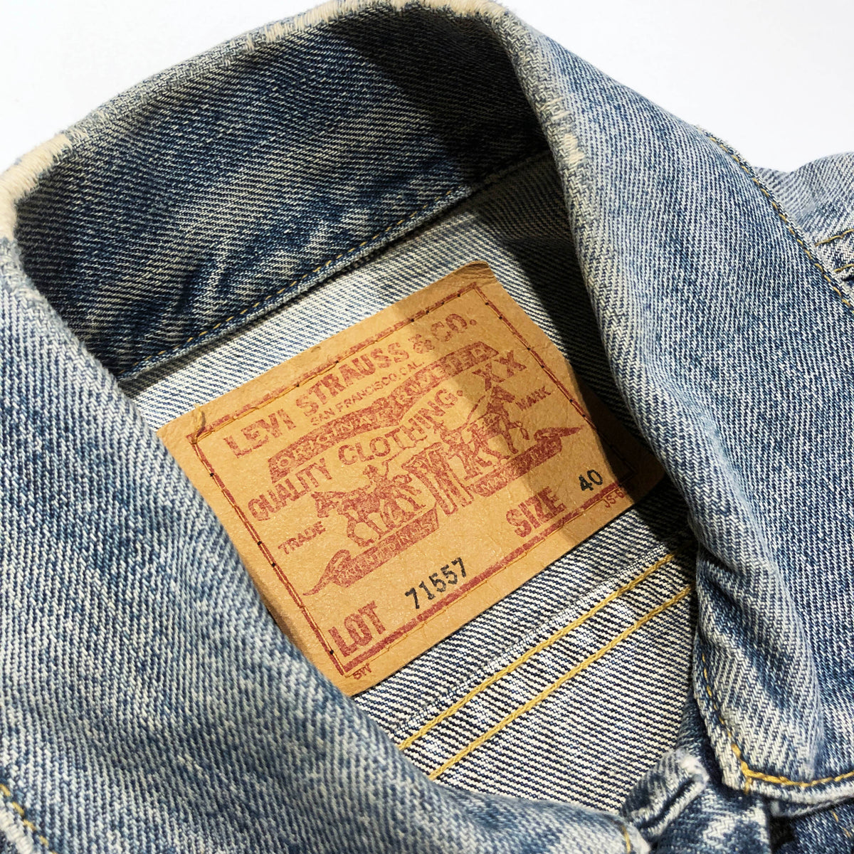 Levis 71557 2024