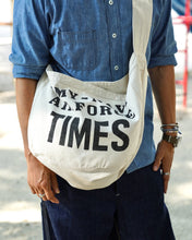 將圖片載入圖庫檢視器 WAIPER COTTON CANVAS NEWSPAPER BAG
