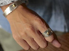 Load image into Gallery viewer, STARLIGHT RING -SILVER-
