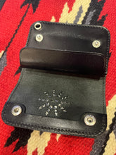將圖片載入圖庫檢視器 TOCHIGI LEATHER BIFOLD WALLET
