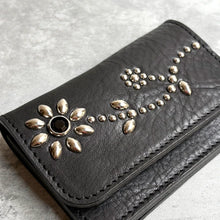 Load image into Gallery viewer, TOCHIGI LEATHER BIFOLD WALLET FLOWER
