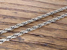 將圖片載入圖庫檢視器 BRASS MARIA LOCKET NECKLACE
