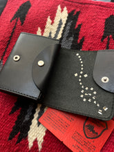 將圖片載入圖庫檢視器 TOCHIGI LEATHER BIFOLD WALLET
