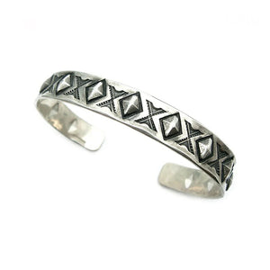 NAVAJO NATIVE SILVER 925 BANGLE