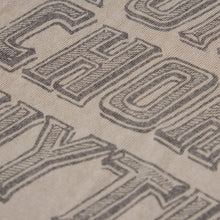 將圖片載入圖庫檢視器 UES T.C.R. T-SHIRT - BLACK - BEIGE
