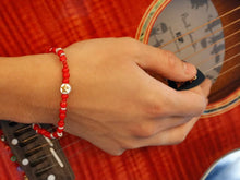 將圖片載入圖庫檢視器 White Hearts Circle Star Bracelet -Red-
