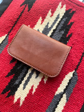 將圖片載入圖庫檢視器 TOCHIGI LEATHER BIFOLD WALLET
