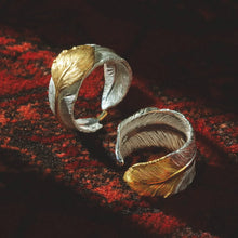 將圖片載入圖庫檢視器 Feather Natural Silver Color Ring with 24K Gold Plated Heart
