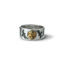 將圖片載入圖庫檢視器 24K Gold Plated Native American Motif Ring with Oxidized Eagles
