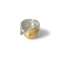 將圖片載入圖庫檢視器 Feather Natural Silver Color Ring  with Gold-Plated
