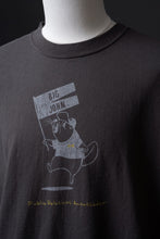 將圖片載入圖庫檢視器 BIG JOHN BEAVER PR AMBASSADOR TEE - BLACK

