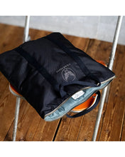 將圖片載入圖庫檢視器 USAF TYPE 50’s Helmet Bag - BLACK
