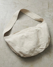 將圖片載入圖庫檢視器 WAIPER COTTON CANVAS NEWSPAPER BAG
