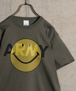 ANTI-WAR PRINT TEE (ARMY SMILEY FACE)