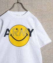 Load image into Gallery viewer, ANTI-WAR PRINT TEE (ARMY SMILEY FACE)
