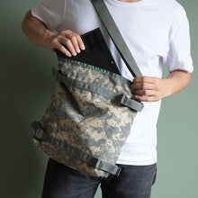 將圖片載入圖庫檢視器 U.S. MOLLE 2 UCP SHOULDER BAG
