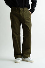 將圖片載入圖庫檢視器 BIG JOHN M803E(47) CLASSIC TROUSER CHINO - ARMY GREEN

