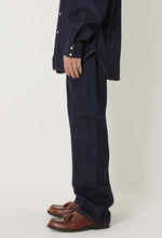 將圖片載入圖庫檢視器 BLUE BLUE MENS WOVEN MOD SUPIMA SELVAGE DENIM WIDE JEANS
