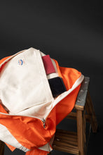 將圖片載入圖庫檢視器 World Workers Newspaper Bags - White
