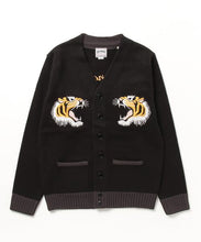 將圖片載入圖庫檢視器 HOUSTON SOUVENIR CARDIGAN (MAP) - BLACK
