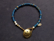 Load image into Gallery viewer, COCONUT BEADS BRACELET_ BLU
