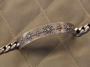 X STUDS ID PLATE BRACELET