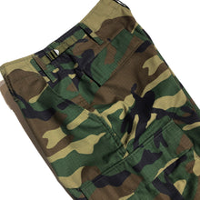 Load image into Gallery viewer, MILITARY WOODLAND CAMO SHORT PANTS - CRAFTMAN
