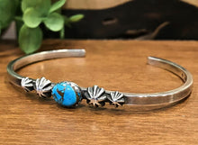 Load image into Gallery viewer, NAVAJO NATIVE SILVER 925 BANGLE
