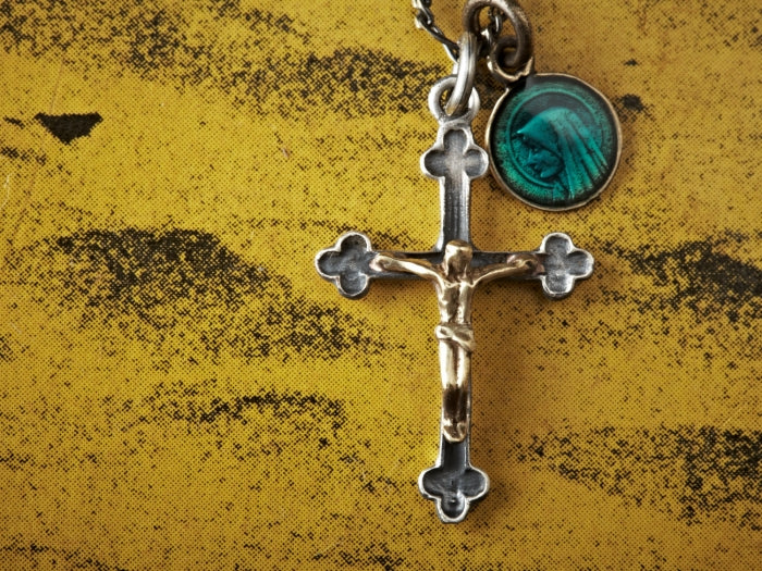 JESUS NECKLACE WITH EPOXY MEDAILLE